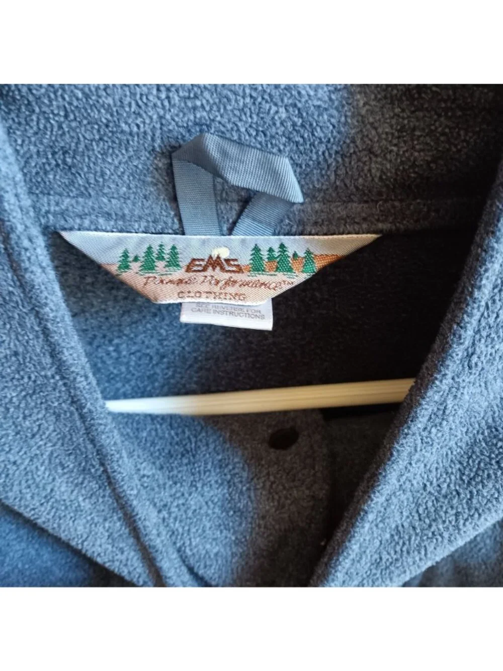 EMS XL Blue Fleece Pullover 1/2 Snap Vintage 1990's Hiking Jacket